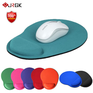 Mouse pad with wrist support